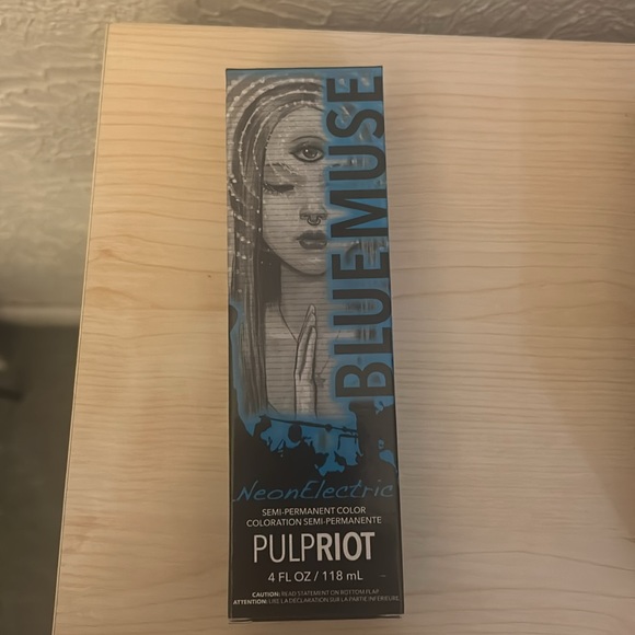 Pulp riot blue direct dye hair color no developer needed - Picture 2 of 5